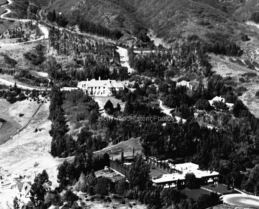 Robinson Gardens Estate 1925  1008 Elden Way wm.jpg